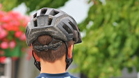 cyklo přilba bicycle-helmet-2452192 1280